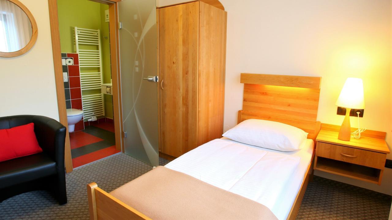 Pension Waldfriede Bad Tatzmannsdorf Buitenkant foto